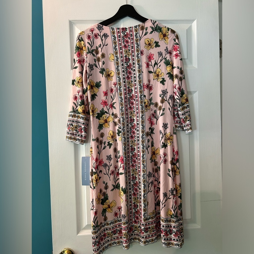 London Times beautiful pink flowered dress - Picture 3 of 3